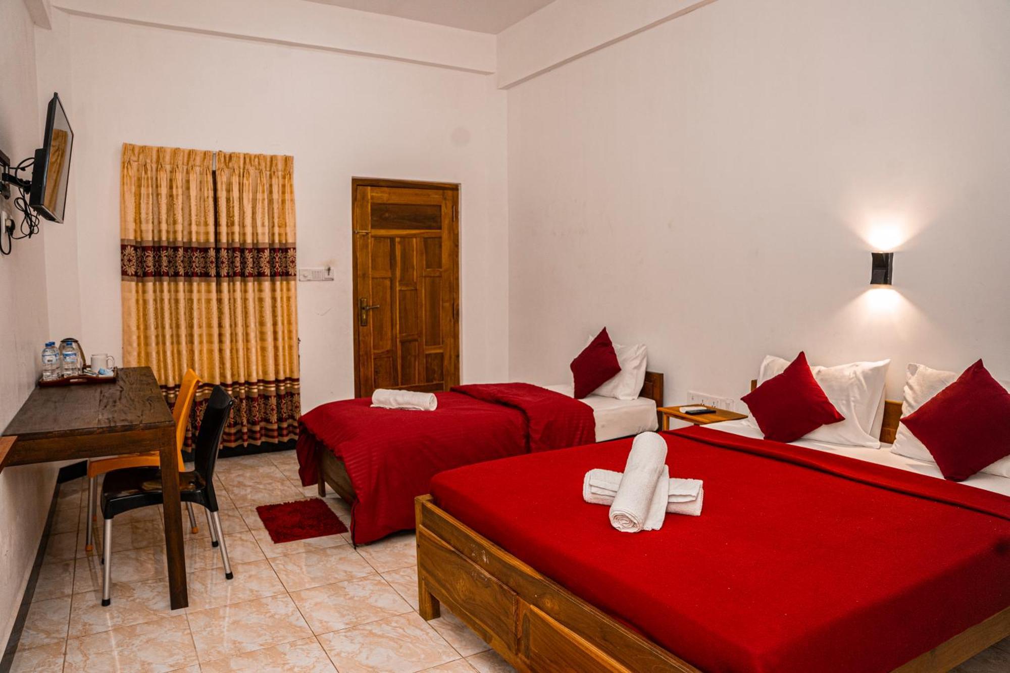 Theevanni Resort Trincomalee Ngoại thất bức ảnh